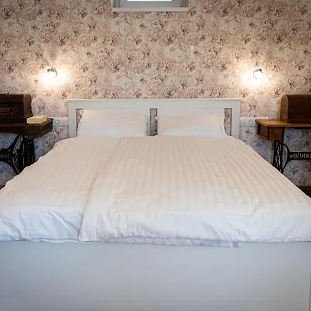 Szigligeti Mandula Kert Vendeghaz شقة *