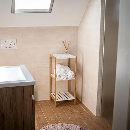 Apartment Szigligeti Mandula Kert Vendeghaz Szigliget