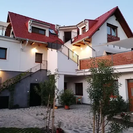 Szigligeti Mandula Kert Vendeghaz شقة