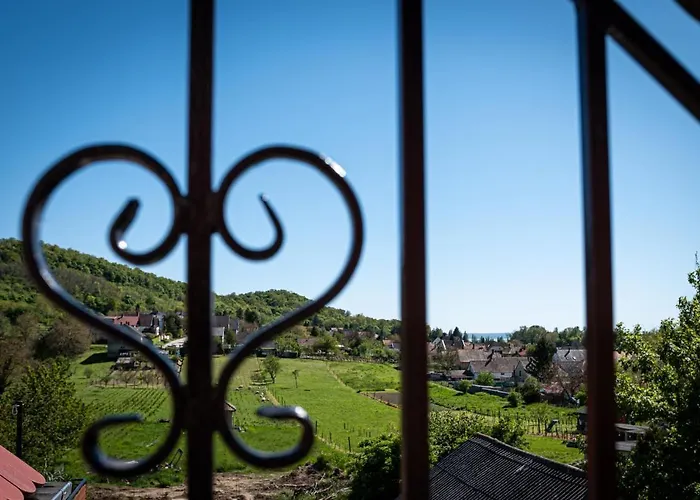 Szigligeti Mandula Kert Vendeghaz *