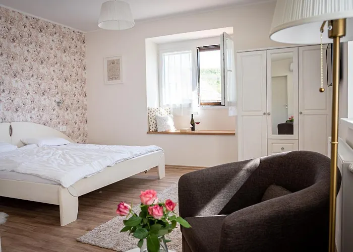 Szigligeti Mandula Kert Vendeghaz Szigliget