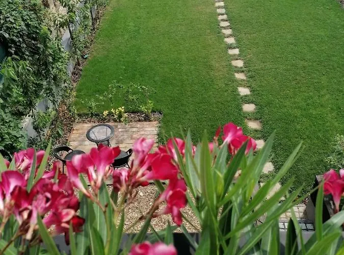 Szigligeti Mandula Kert Vendeghaz *